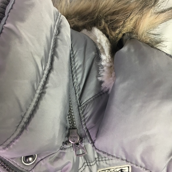 💙SOLD💙AEO Grey Silver Warm Puffer Coat Faux Fur - Picture 7 of 8